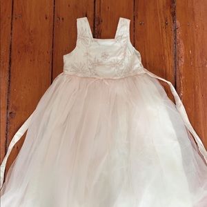 Beautiful Little Girls Dress
